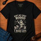 Hering Cats vintage relaxed v-neck t-shirt