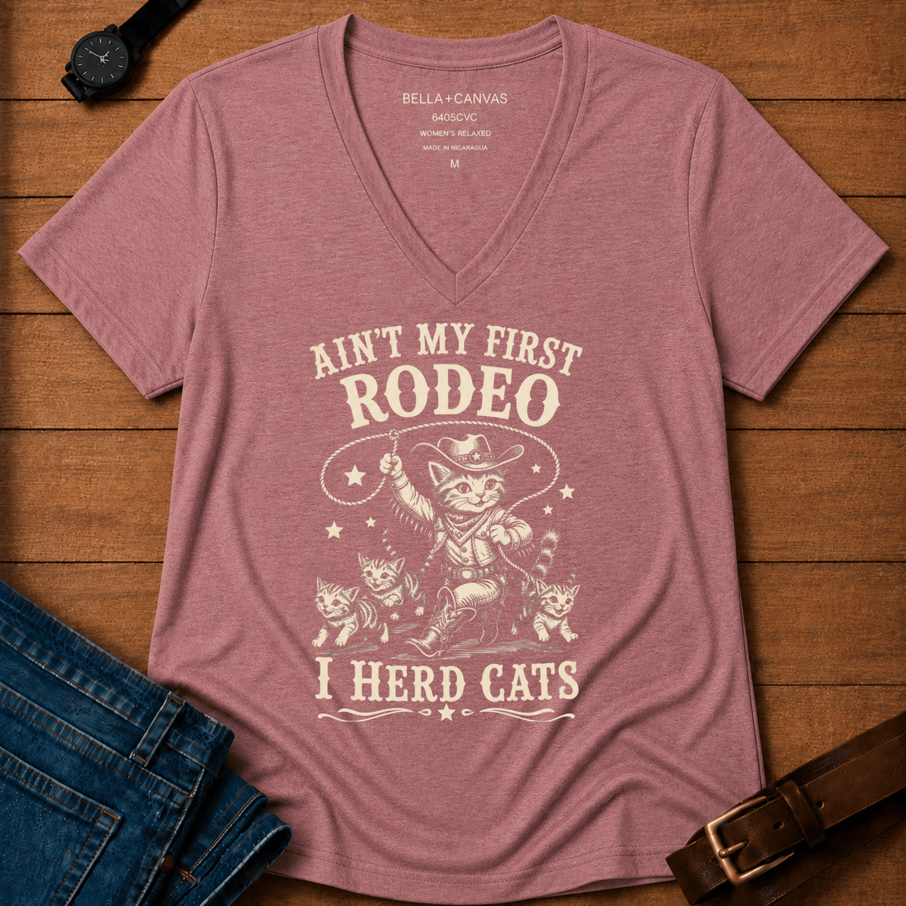 Hering Cats vintage relaxed v-neck t-shirt
