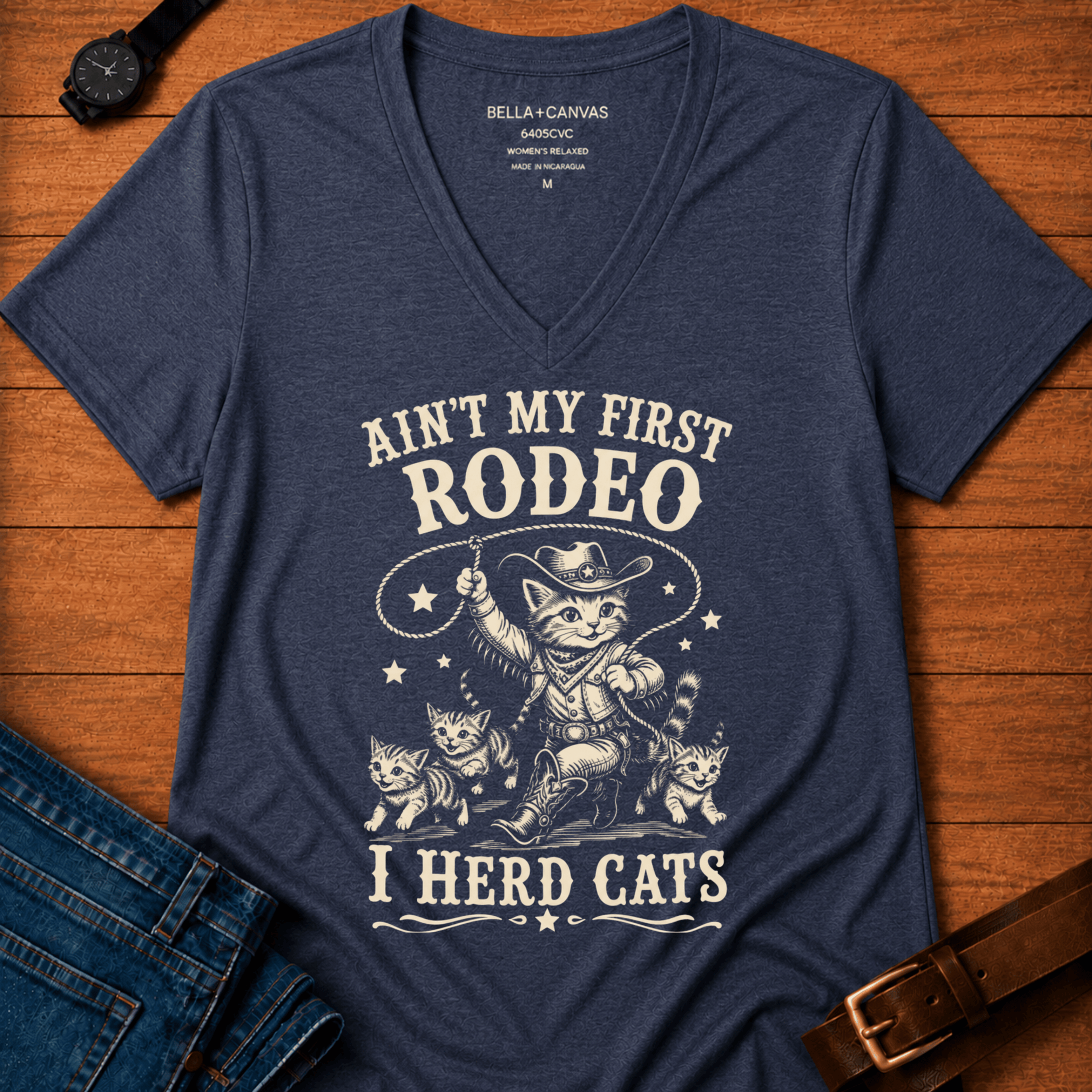Hering Cats vintage relaxed v-neck t-shirt